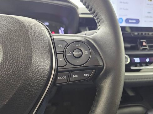 Used 2025 Toyota Corolla SE w/ SE Premium Package image 23