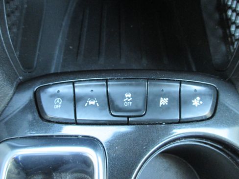 Used 2024 Chevrolet TrailBlazer LT w/ LT Cold Weather Package FWD image 19