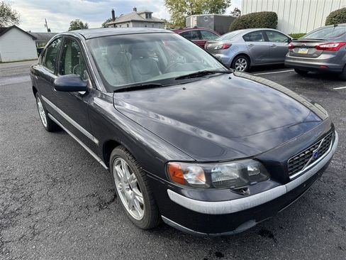 Used 2002 Volvo S60 2.4T image 3