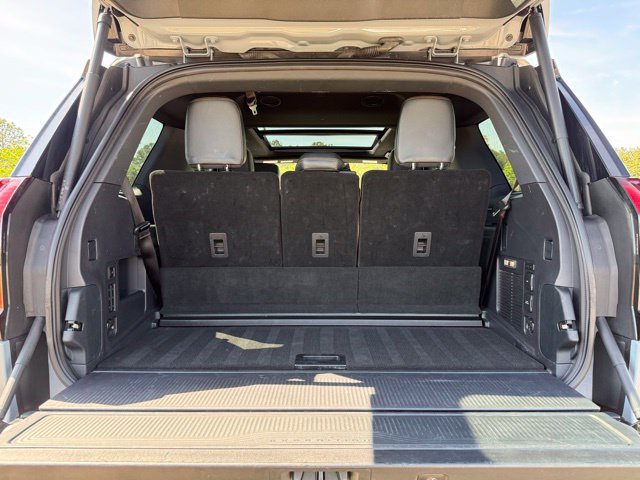 Used 2025 Ford Expedition Tremor AWD/4WD image 29