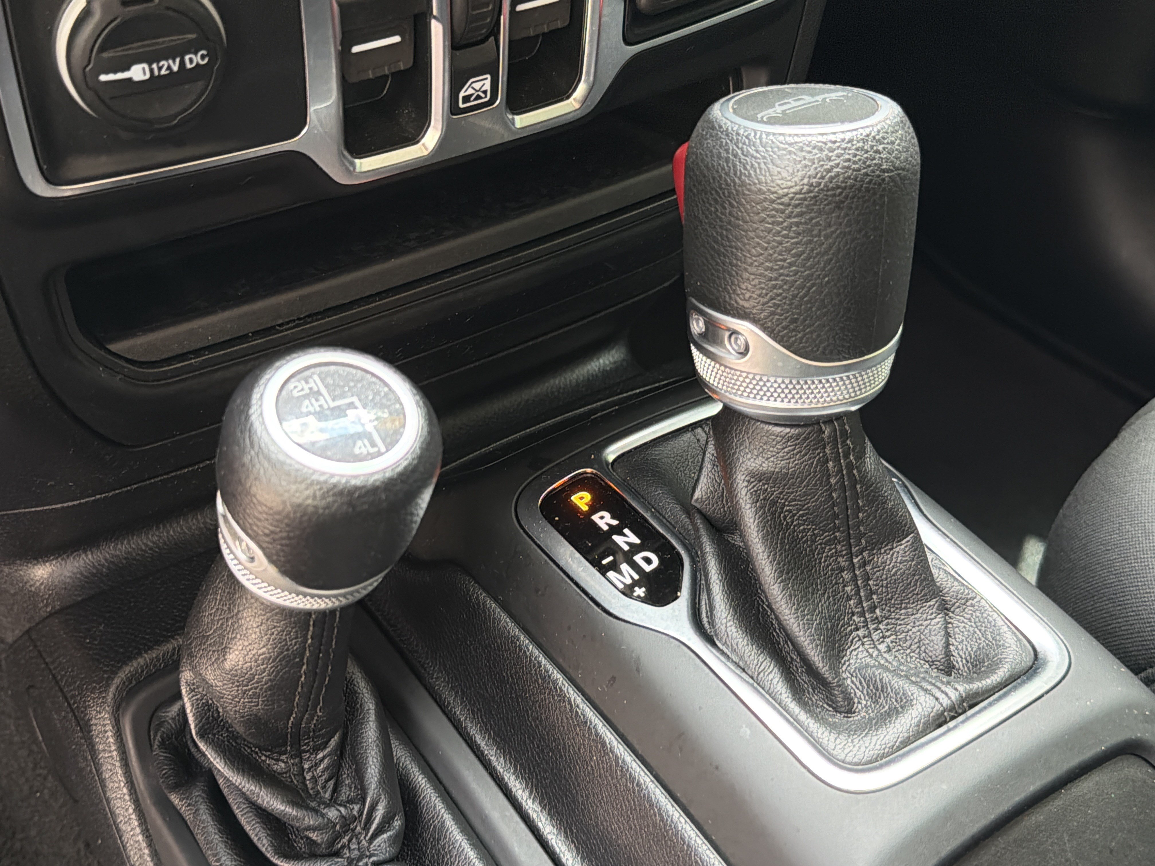 Used 2021 Jeep Gladiator Sport AWD/4WD image 30