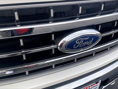 Used 2022 Ford F150 Lariat w/ Max Trailer Tow Package image 26