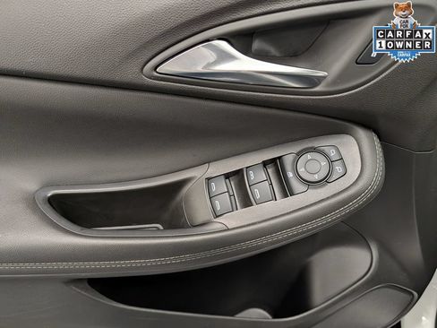 Used 2023 Buick Encore GX Preferred w/ Cold Weather Comfort Package FWD image 11