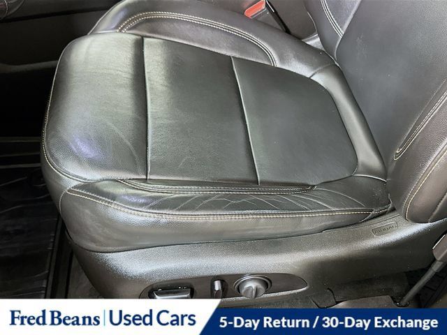 Used 2021 Chevrolet Traverse RS AWD/4WD image 27