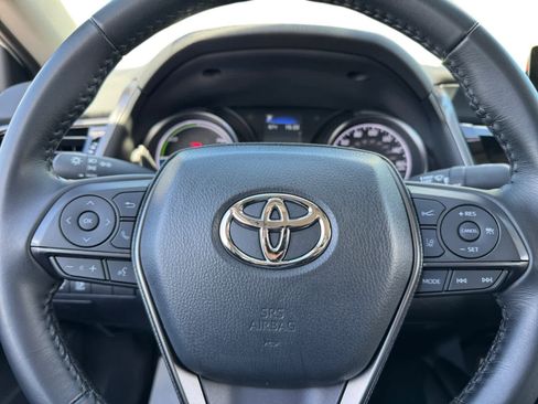 Used 2024 Toyota Camry SE FWD image 16