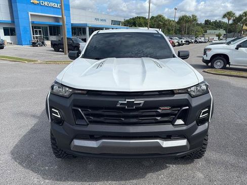 Used 2024 Chevrolet Colorado Trail Boss w/ Advanced Trailering Package AWD/4WD image 8