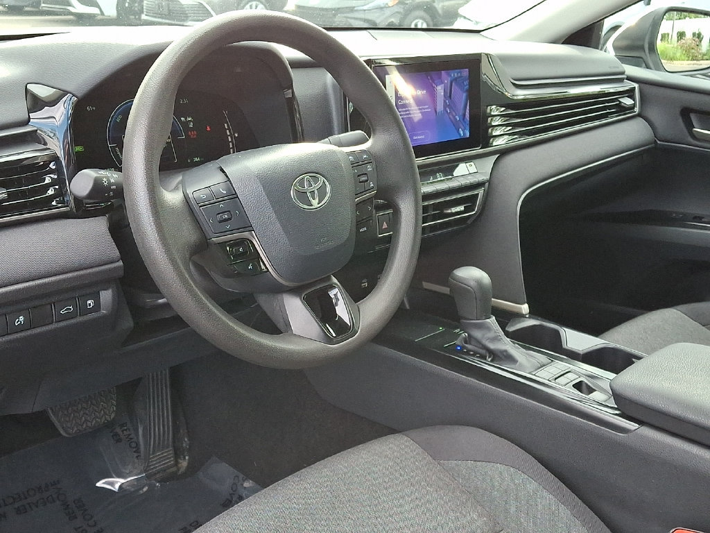 Certified 2025 Toyota Camry LE FWD image 17