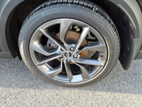 Certified 2019 INFINITI QX50 Essential w/ Sensory Package image 8