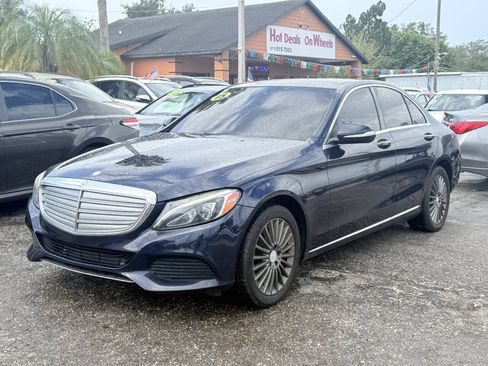 Used 2015 Mercedes-Benz C 300 4MATIC Sedan image 2