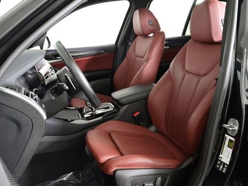 Used 2024 BMW X3 M40i w/ Premium Package image 33