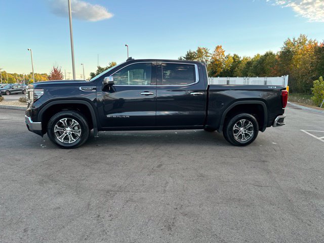Used 2025 GMC Sierra 1500 SLT AWD/4WD image 2
