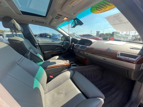 Used 2006 BMW 750Li image 23