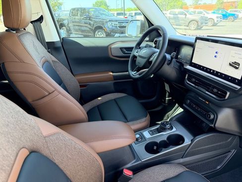 New 2026 Ford Bronco Sport Outer Banks w/ Outer Banks Tech Package+ AWD/4WD image 11
