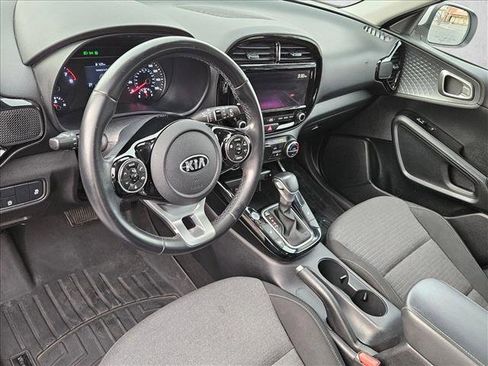 Used 2021 Kia Soul EX image 10