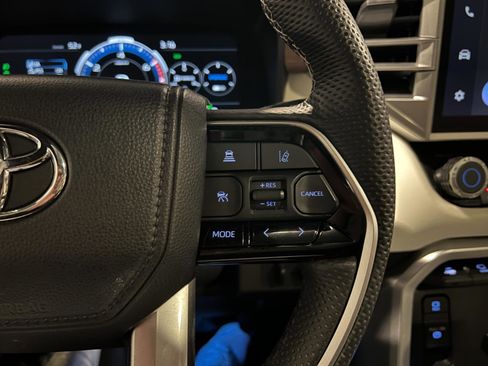 Used 2024 Toyota Sequoia Capstone image 14