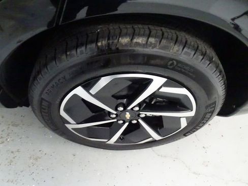 Used 2025 Chevrolet Equinox EV LT image 25