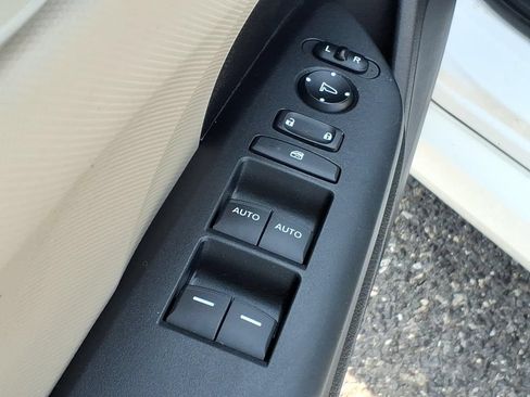 Used 2016 Honda Civic LX image 12