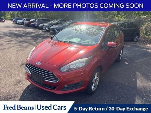 Used 2018 Ford Fiesta SE w/ Cold Weather Package FWD image 1