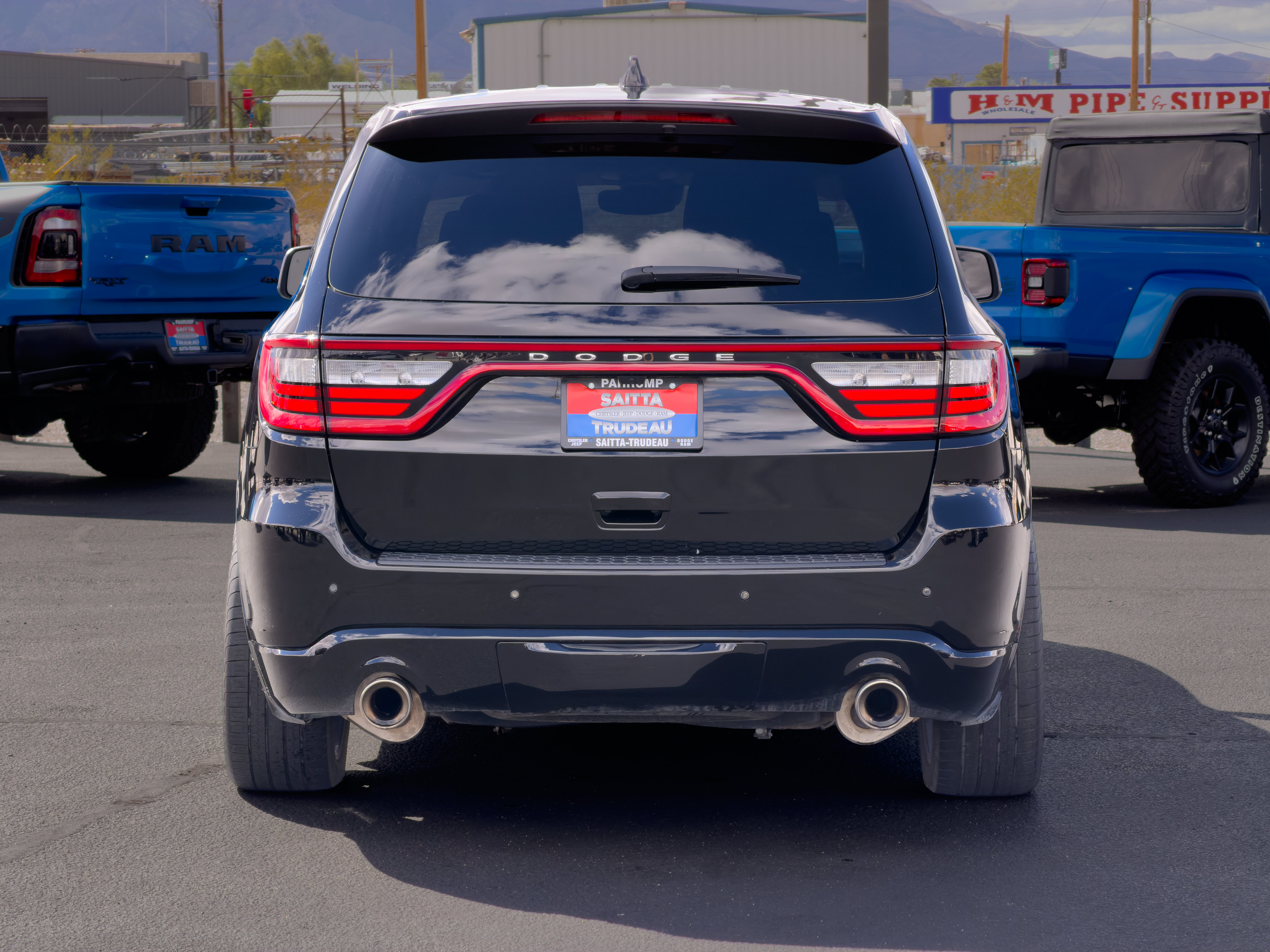 Used 2022 Dodge Durango R/T RWD image 4