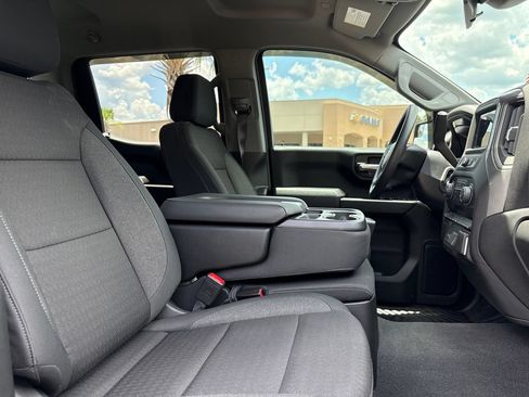 Used 2026 Chevrolet Silverado 1500 Custom w/ LPO, Dark Essentials Package AWD/4WD image 32