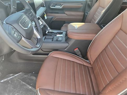 New 2026 GMC Sierra 2500 Denali Ultimate image 22