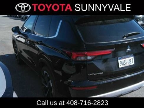 Used 2024 Mitsubishi Outlander SE FWD image 2