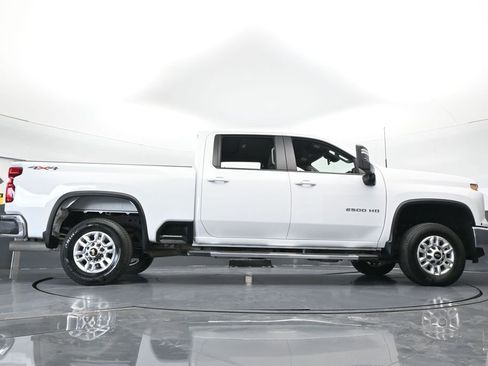 Used 2025 Chevrolet Silverado 2500 LT w/ Convenience Package image 59