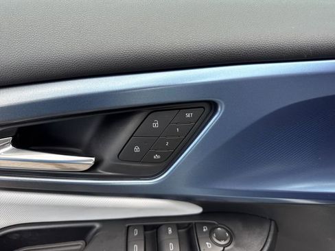 New 2026 Chevrolet Equinox EV LT image 12