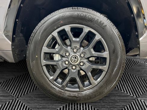 Used 2023 Toyota Tundra Platinum w/ Advanced Package image 11