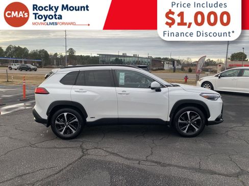 Used 2024 Toyota Corolla Cross AWD Hybrid w/ Convenience Package image 8