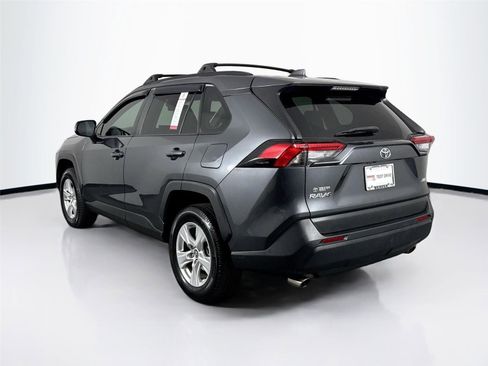 Used 2020 Toyota RAV4 XLE w/ Convenience Package image 2