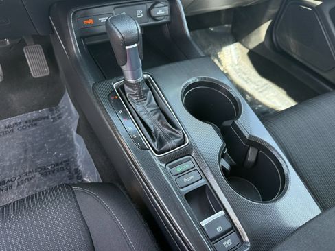 Used 2025 Honda Civic LX image 24