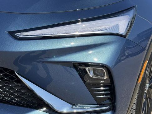 New 2026 Buick Envista Sport Touring image 15