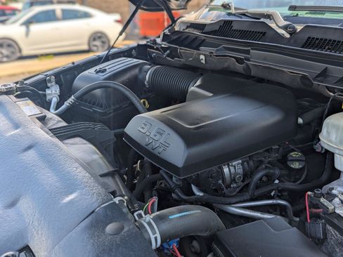 Used 2017 RAM 1500 Express AWD/4WD image 29