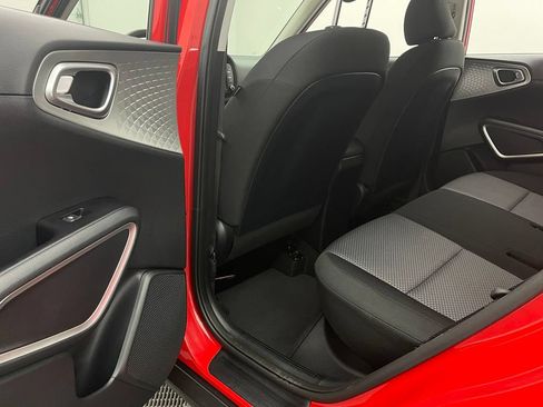 Used 2022 Kia Soul LX FWD image 34