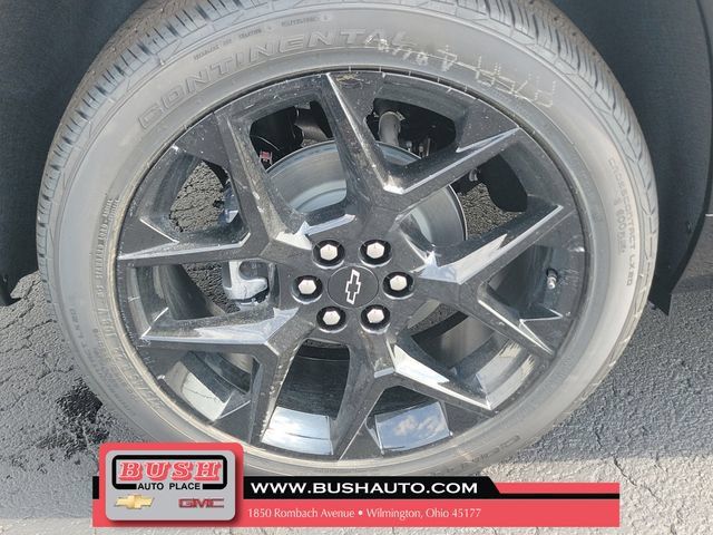 New 2026 Chevrolet Traverse RS w/ LPO, Floor Liner Package FWD image 5