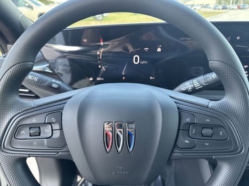 New 2026 Buick Envista Preferred w/ Advanced Safety Package image 18