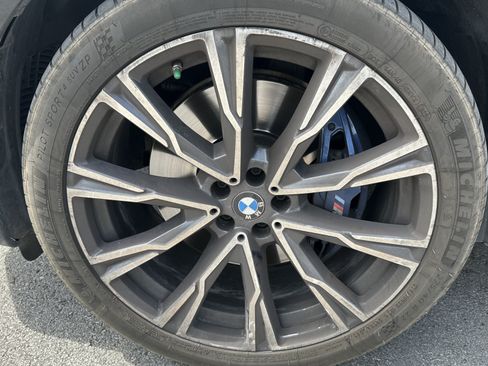 Used 2022 BMW X7 M50i AWD/4WD image 12