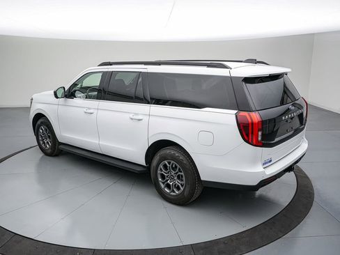 Certified 2025 Ford Expedition Max Active AWD/4WD image 7