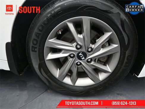 Used 2020 Kia Optima LX image 31