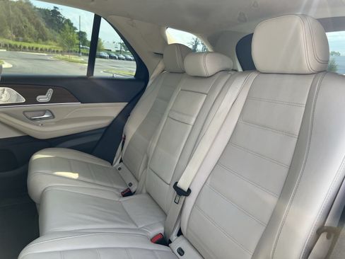 Used 2020 Mercedes-Benz GLE 350 4MATIC image 31