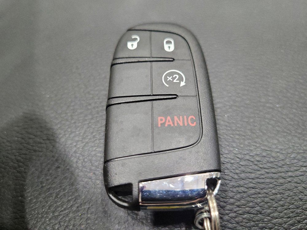 Used 2019 Jeep Compass Latitude AWD/4WD image 32