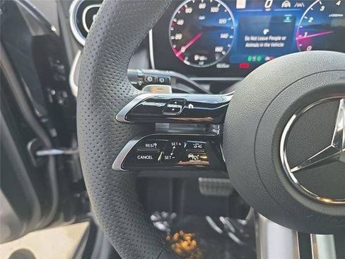 Certified 2026 Mercedes-Benz GLC 300 4MATIC image 36