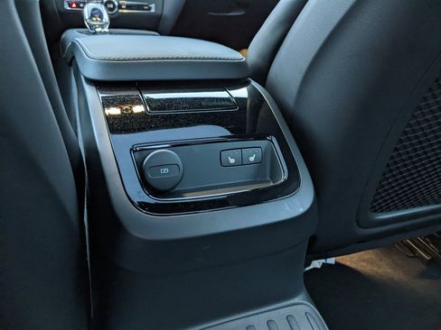 Certified 2024 Volvo S60 T8 Ultimate w/ Climate Package image 24