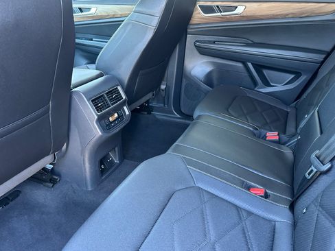 Used 2026 Volkswagen Atlas SE AWD/4WD image 28