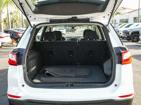 Used 2019 Chevrolet Equinox LS FWD image 25