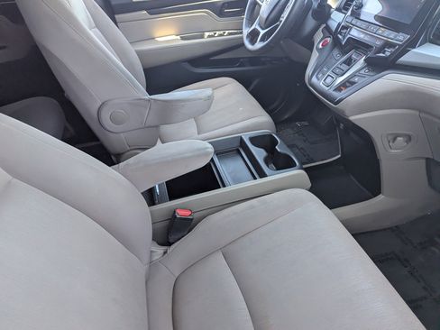 Used 2019 Honda Odyssey EX image 10