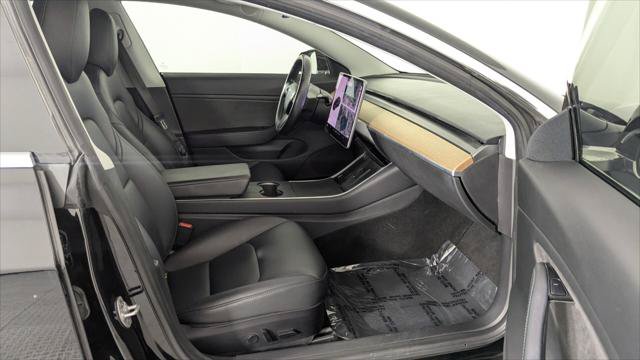 Used 2018 Tesla Model 3 Long Range RWD image 17