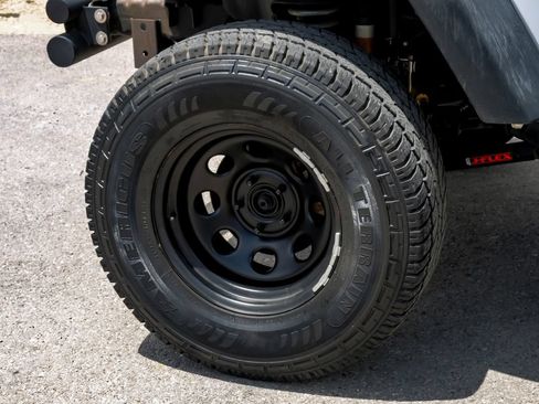 Used 2018 Jeep Wrangler Sport AWD/4WD image 52