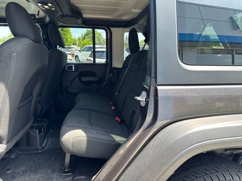 Used 2020 Jeep Wrangler Unlimited Sport S AWD/4WD image 15